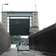 Ausfahrt aus Schleuse Lehnitz